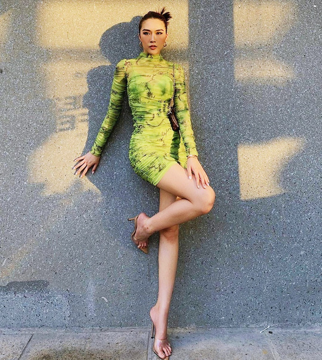 "Tan chảy" trước street style nữ tính, ngọt ngào của dàn sao Việt ảnh 15