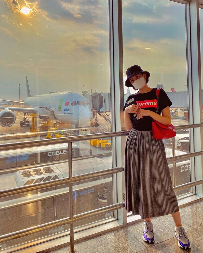 "Tan chảy" trước street style nữ tính, ngọt ngào của dàn sao Việt ảnh 18