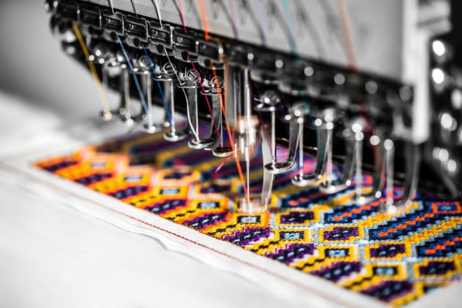 Dior Book Tote - Chiếc túi xách mang theo được cả thế giới ảnh 9