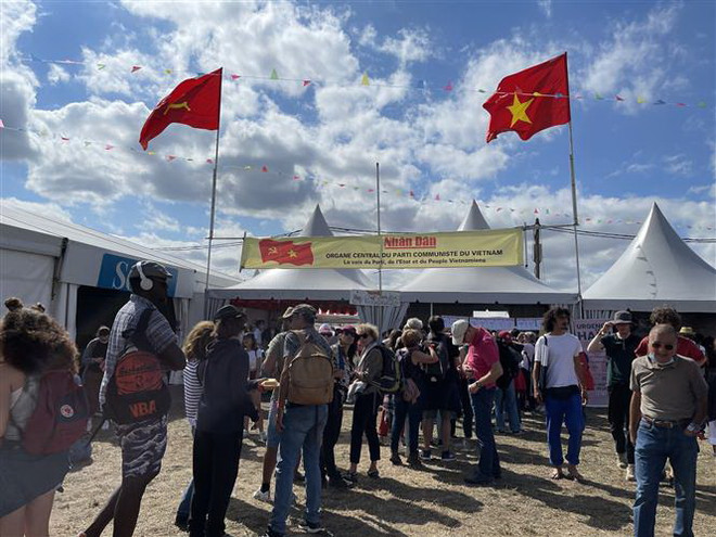 Ấn tượng Việt Nam tại Hội báo Nhân đạo Pháp lần thứ 86 ảnh 1