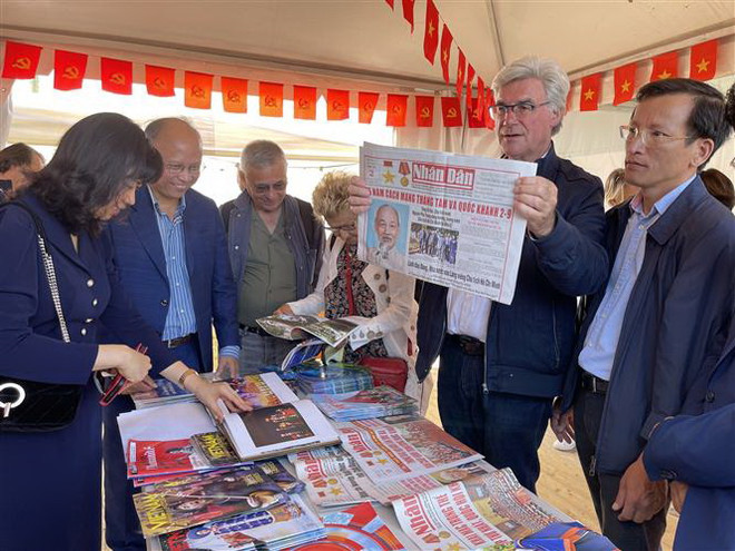 Ấn tượng Việt Nam tại Hội báo Nhân đạo Pháp lần thứ 86 ảnh 2