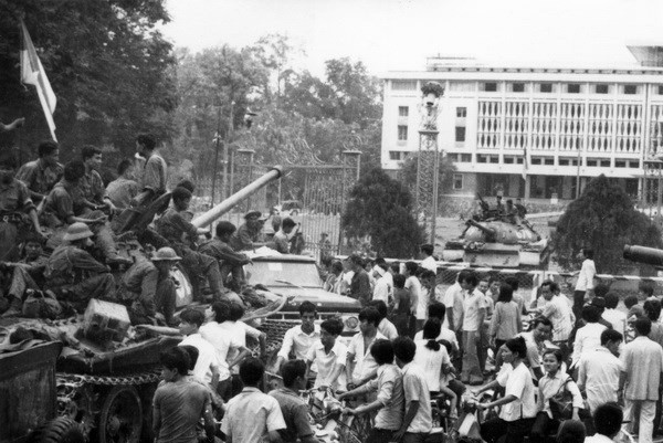 Tuyên truyền hướng tới kỷ niệm 40 năm Ngày giải phóng miền Nam ảnh 1