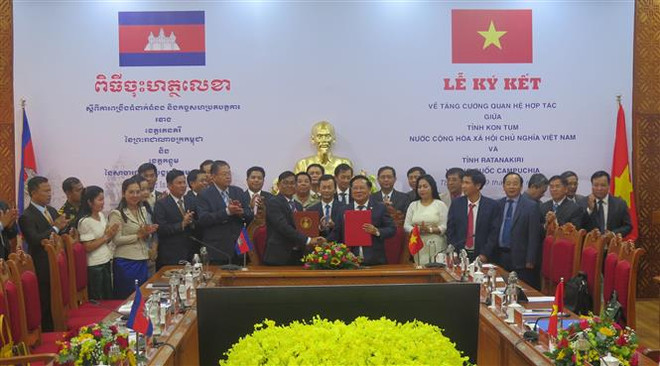 Kon Tum và tỉnh Ratanakiri đẩy mạnh hợp tác trên nhiều lĩnh vực ảnh 2