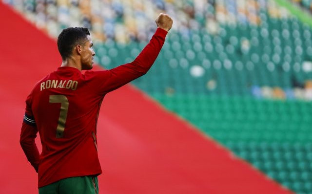 EURO 2020 nhiều khả năng là "điệu nhảy cuối cùng" của C. Ronaldo ảnh 2