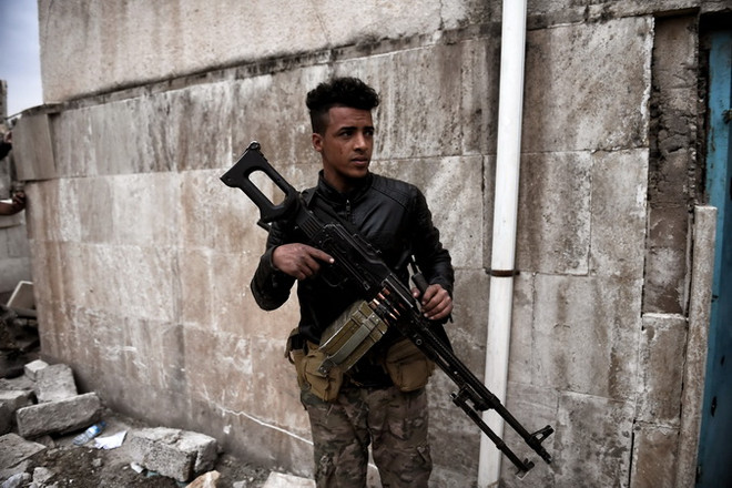 Phái viên Mỹ: Các tay súng IS hoàn toàn bị mắc kẹt tại Mosul ảnh 1