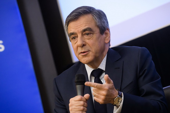 Bầu cử tổng thống Pháp: Ứng viên Fillon tiếp tục đối mặt nhiều sức ép ảnh 1