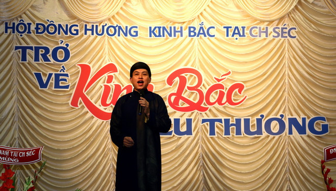 Câu quan họ kết nối cộng đồng người Việt Nam ở Séc ảnh 1