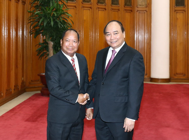 Thủ tướng: Công an Việt-Lào phối hợp phá tan mọi âm mưu thù địch ảnh 1