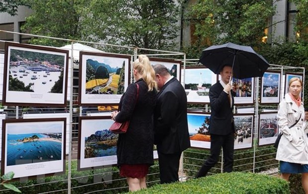 Ấn tượng tốt đẹp từ triển lãm ảnh về Việt Nam tại Cộng hòa Séc ảnh 1