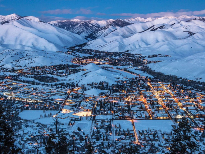 Trải nghiệm mới mẻ khi du lịch tới các địa điểm trượt tuyết vào mùa Hè ảnh 12