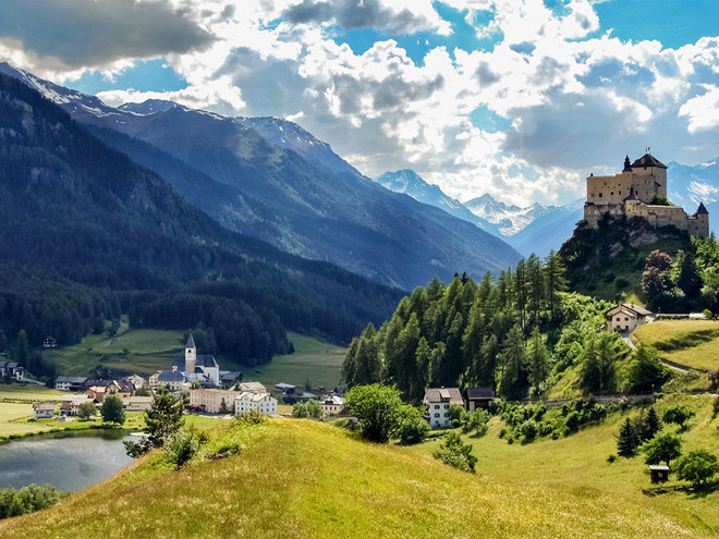 Trải nghiệm mới mẻ khi du lịch tới các địa điểm trượt tuyết vào mùa Hè ảnh 5