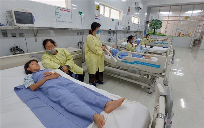 6 trẻ nhập viện nghi ngộ độc thực phẩm sau bữa trưa, một trẻ tử vong ảnh 1