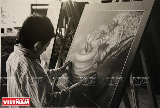 Hiểu thêm về trẻ tự kỷ qua ống kính của nhiếp ảnh gia nước ngoài ảnh 3