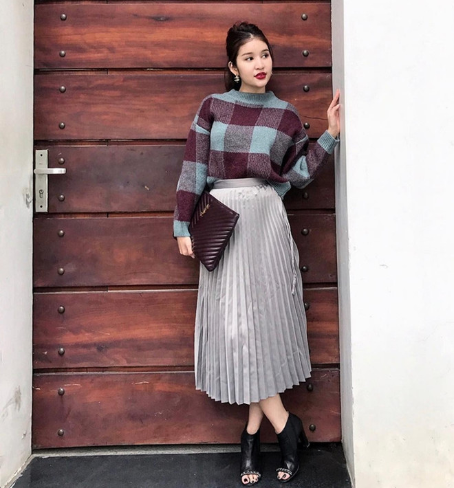 Quý cô thời trang Việt lăngxê áo khoác dáng dài ngày lạnh ảnh 12