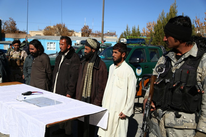 Mỹ cảnh báo sẽ phá hủy toàn bộ nơi trú ẩn của khủng bố ở Pakistan ảnh 1