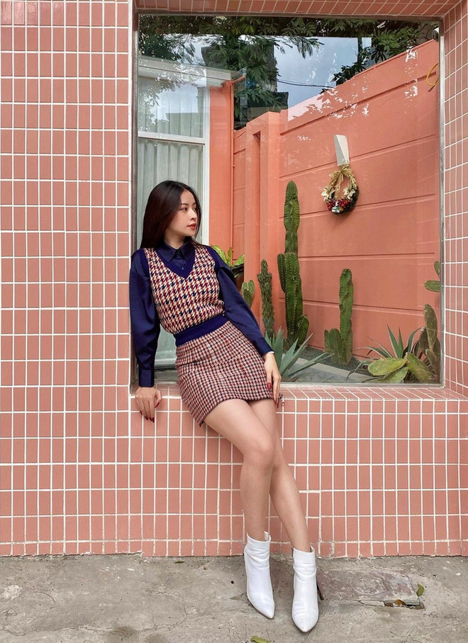 Diện đồ vừa ấm vừa xinh như street style của dàn mỹ nhân Việt ảnh 7