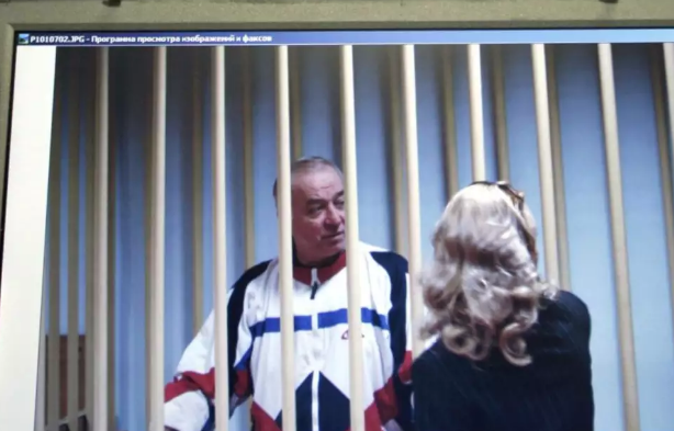 Anh trục xuất 23 nhà ngoại giao Nga liên quan vụ cựu điệp viên ảnh 1