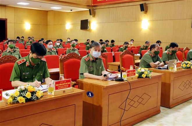Công an nhân dân nỗ lực đạt 3 mục tiêu quan trọng trong thời dịch bệnh ảnh 2