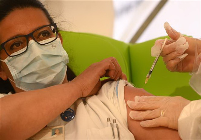 Dịch COVID-19: Nhật Bản xem xét gia hạn tình trạng khẩn cấp ảnh 2