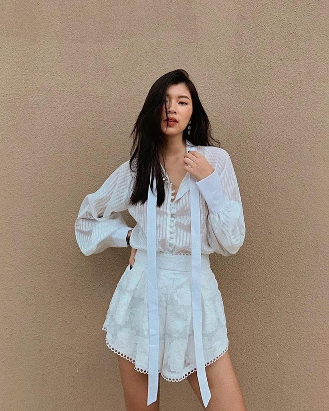 Mix đồ đen trắng vừa đẹp vừa sang như các quý cô thời trang Việt ảnh 10