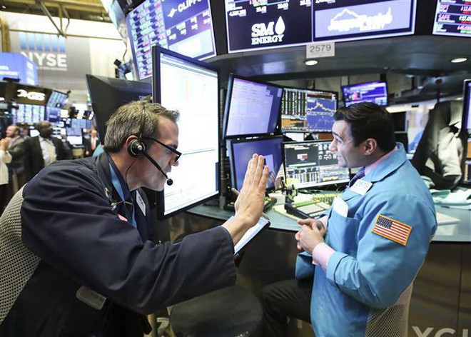 Chứng khoán Mỹ đi xuống do lo ngại nền kinh tế suy giảm ảnh 1