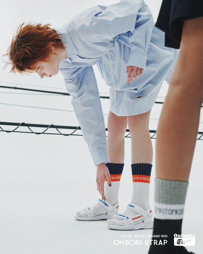 Loạt sandals ấn tượng với biến tấu đặc sắc, thắp sáng phong cách ảnh 5