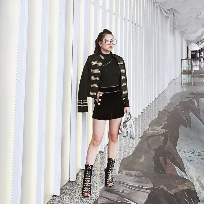 Ngất ngây với loạt trang phục những ngày lễ hội của fashionista Việt ảnh 21