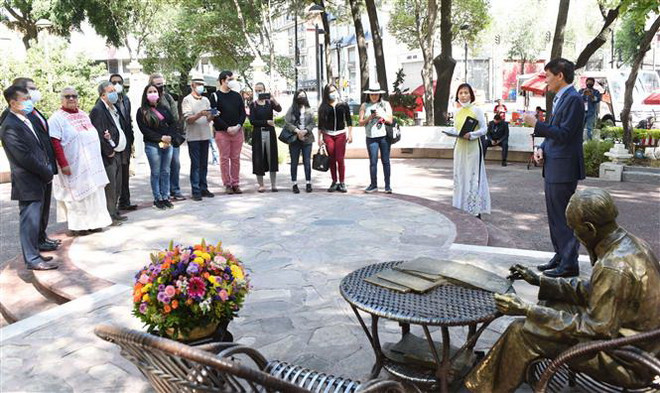 Các nhà chính trị cánh tả Mỹ Latinh ngưỡng mộ tư tưởng, đạo đức Bác Hồ ảnh 1