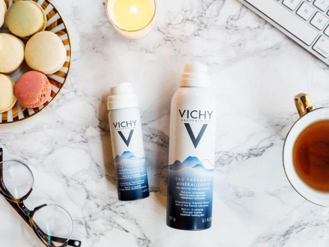 4 món đồ không thể thiếu trong túi xách phái đẹp khi Hè về ảnh 2