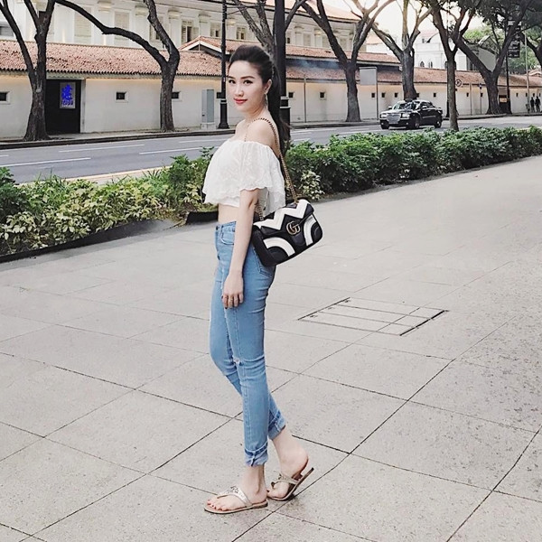 "Tan chảy" với những bộ cánh du xuân ấn tượng của mỹ nhân Việt ảnh 13