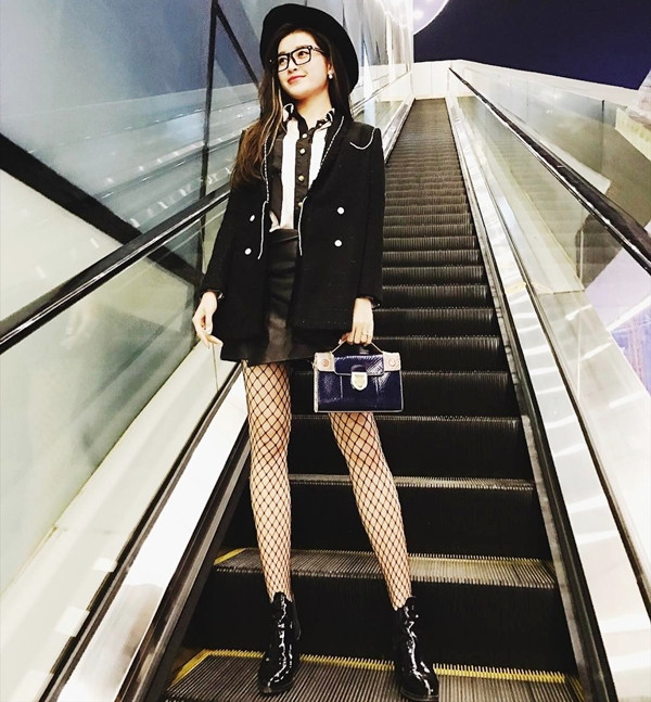 "Tan chảy" với những bộ cánh du xuân ấn tượng của mỹ nhân Việt ảnh 9