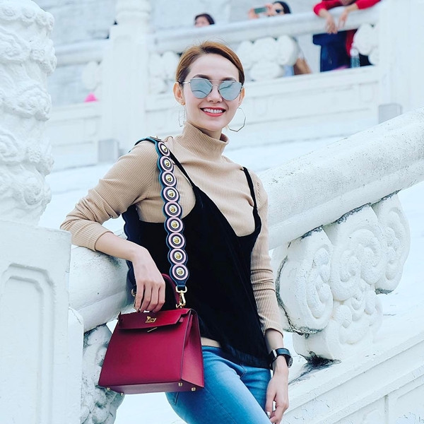 "Tan chảy" với những bộ cánh du xuân ấn tượng của mỹ nhân Việt ảnh 6