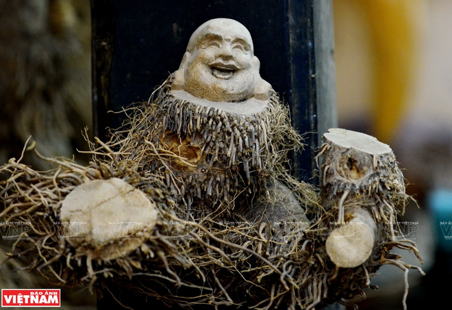 Chiêm ngưỡng những bức tượng chân dung cổ quái và kỳ lạ từ gốc tre ảnh 11
