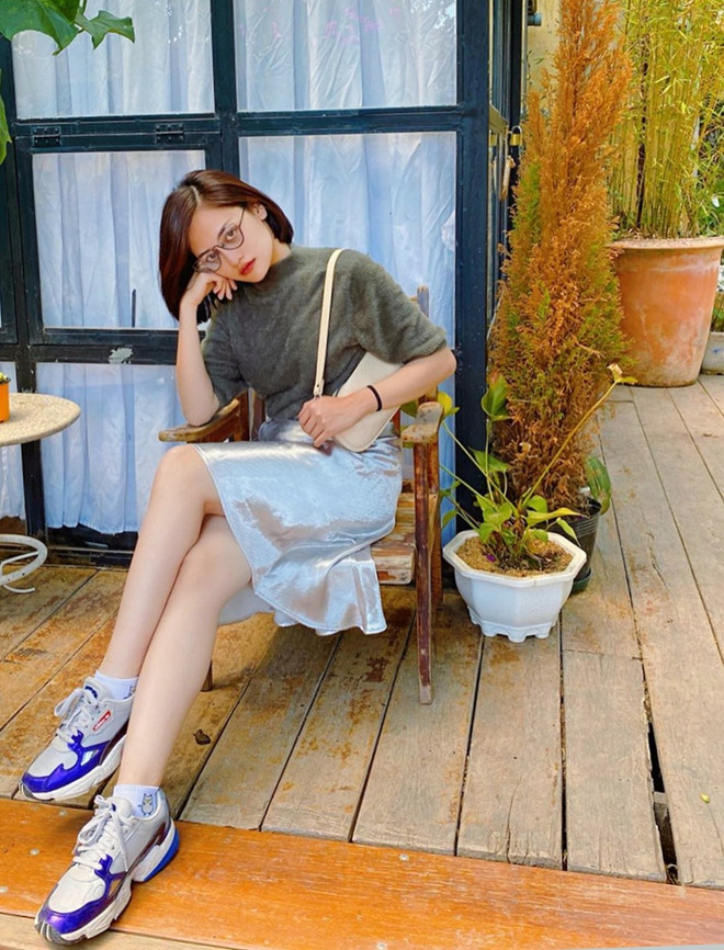 Street style ngập tràn hương vị mùa Hè của dàn mỹ nhân Việt ảnh 4