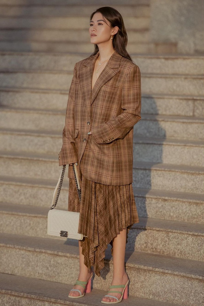 Street style ngập tràn hương vị mùa Hè của dàn mỹ nhân Việt ảnh 18