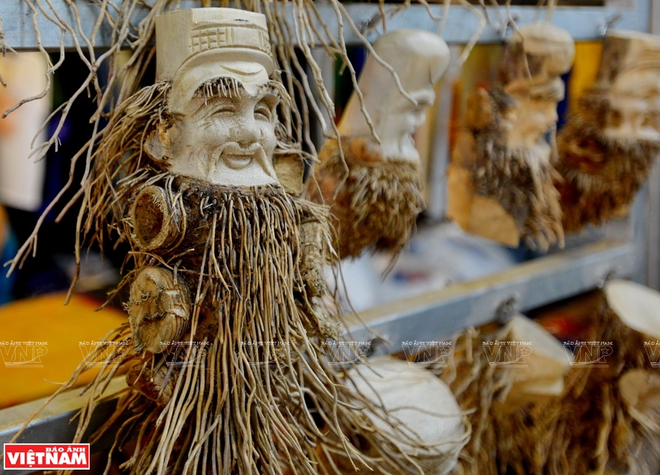 Chiêm ngưỡng những bức tượng chân dung cổ quái và kỳ lạ từ gốc tre ảnh 13