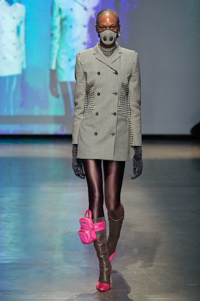 Nhà mốt Pháp ra mắt bộ sưu tập khẩu trang giữa mùa dịch COVID-19 ảnh 3