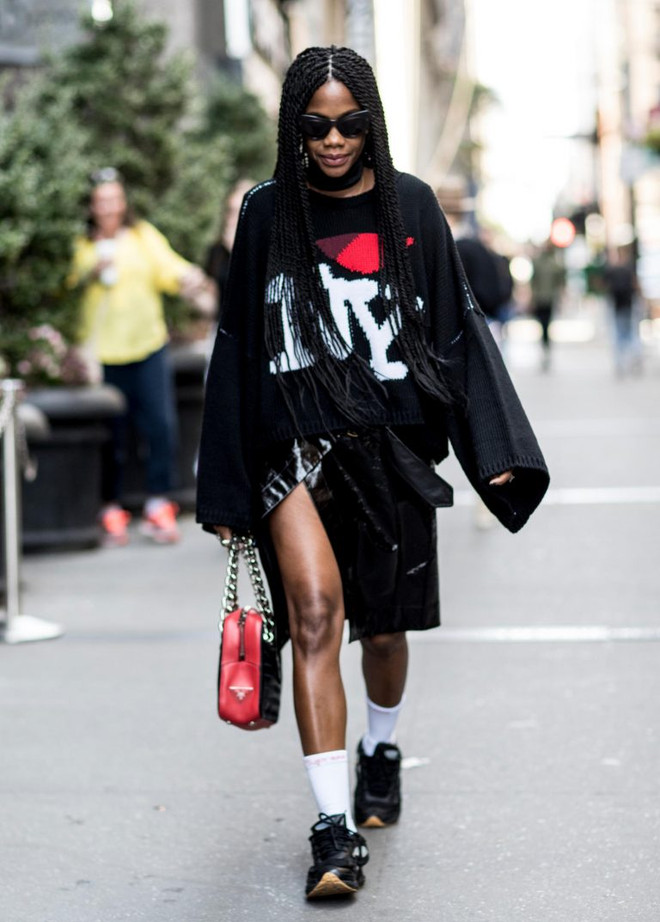 Những thiết kế thời trang hot nhất năm 2017 chưa hạ nhiệt ảnh 13