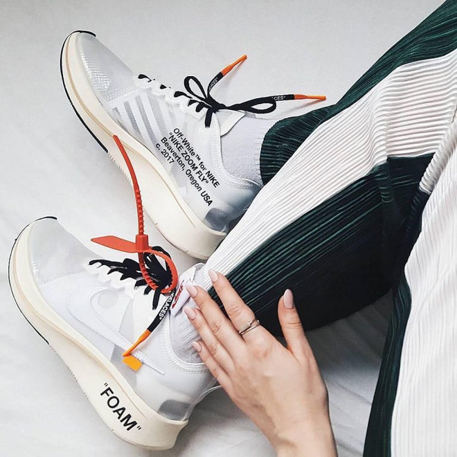 Những thiết kế thời trang hot nhất năm 2017 chưa hạ nhiệt ảnh 10