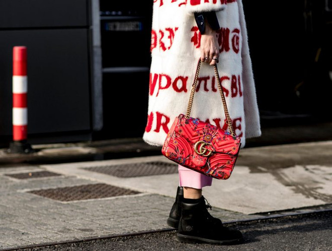 Những thiết kế thời trang hot nhất năm 2017 chưa hạ nhiệt ảnh 7