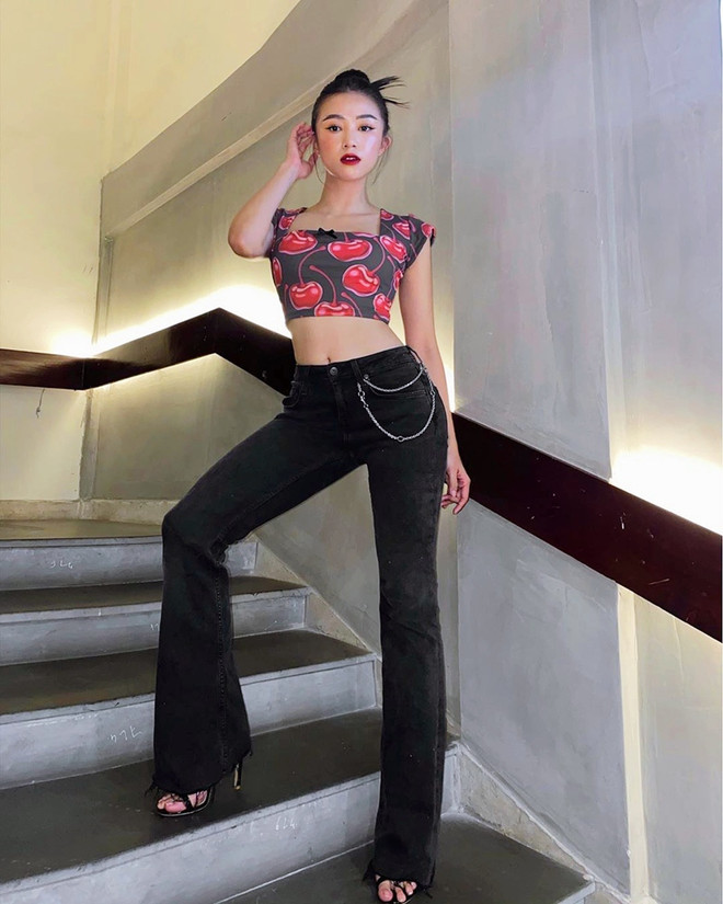 Street style giao mùa ngập sắc xanh của dàn mỹ nhân Việt ảnh 17