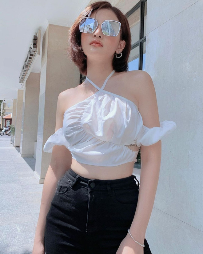 Street style giao mùa ngập sắc xanh của dàn mỹ nhân Việt ảnh 16