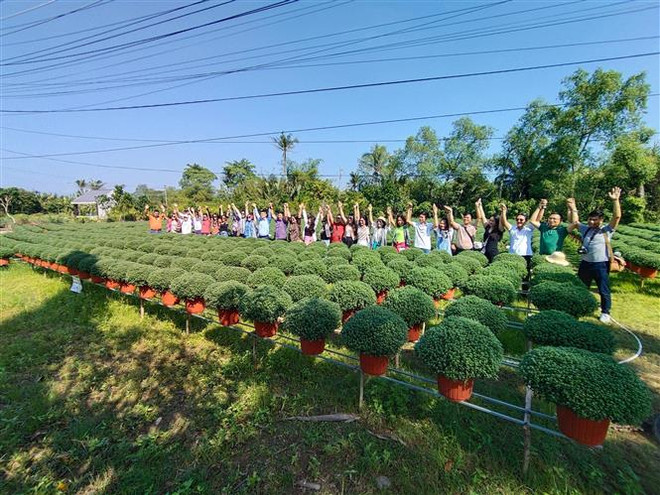 Tám làng hoa nổi tiếng bước vào mùa đẹp nhất trong năm ảnh 5