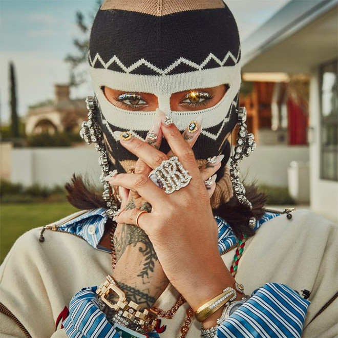 Rihanna tỏa sáng tại Coachella với phong cách không thể đụng hàng ảnh 9