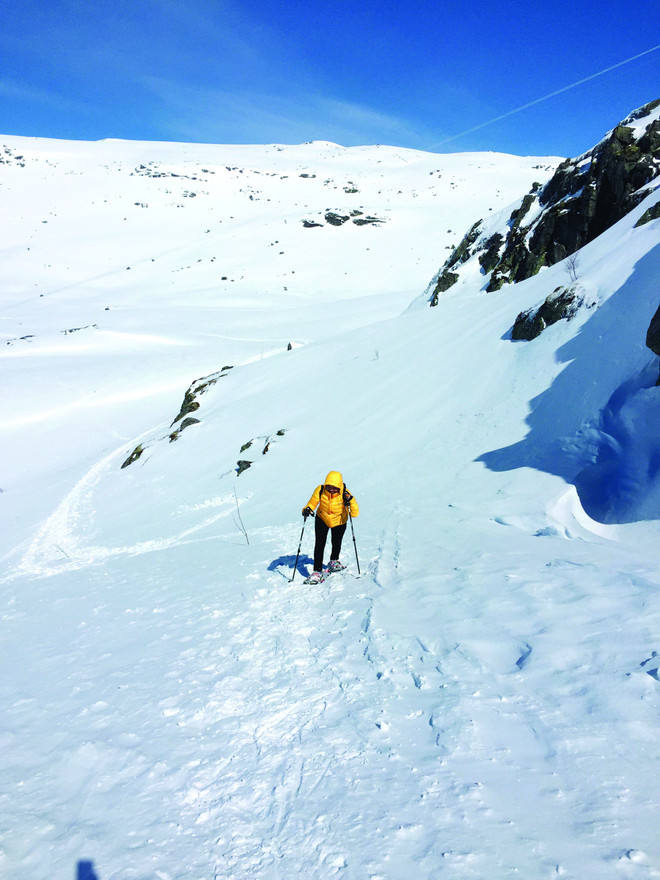 Khám phá vẻ đẹp hùng vĩ của 'Lưỡi Quỷ' Trolltunga vào mùa Đông ảnh 3