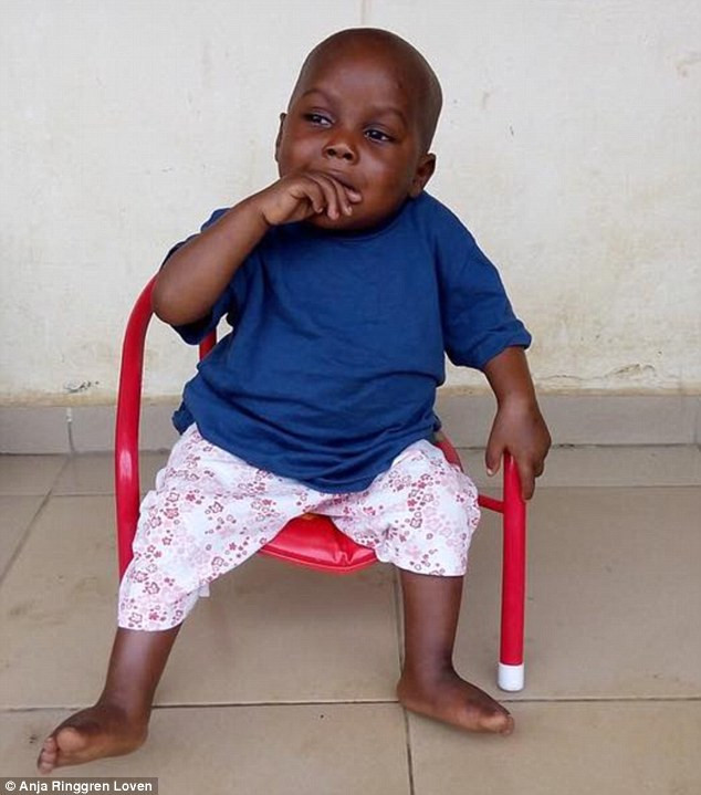 Sự hồi phục thần kỳ của cậu bé Nigeria 2 tuổi từng bị bỏ rơi ảnh 2