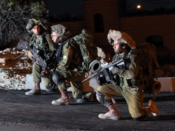 Israel bắt 80 thành viên Hamas trả đũa vụ bắt cóc sinh viên ảnh 1