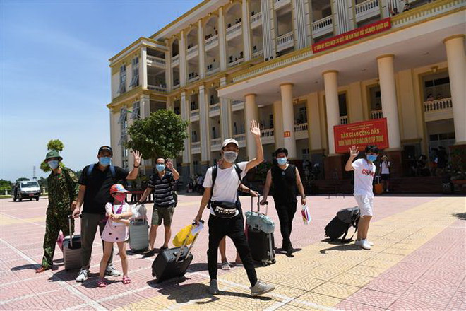 Ninh Thuận trao chứng nhận cho 232 công dân hoàn thành cách ly ảnh 1