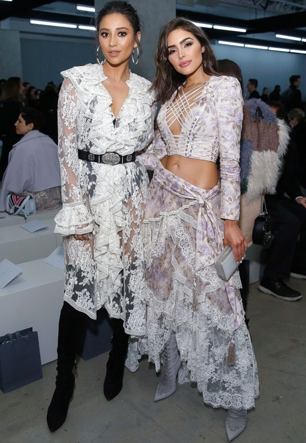 Loạt sao châu Á tỏa sáng tại tuần lễ thời trang New York 2017 ảnh 19