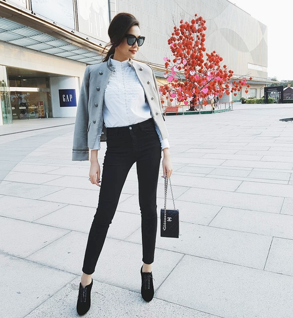 Dàn mỹ nhân Việt ghi điểm với street style ngoạn mục ảnh 1